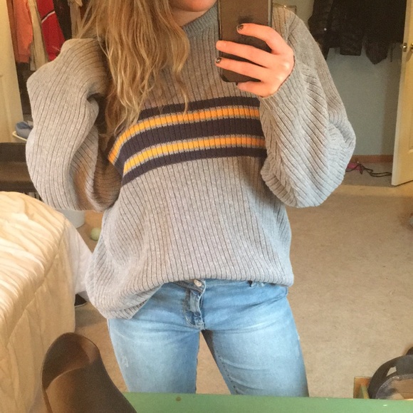 Sweaters - Gray Cherokee Sweater